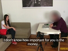 18 ans, Amateur, Brunette brune, Masturbation, Bureau, Solo, Grande, Adolescente