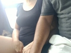 Amateur, Bus, Attrapée, Couple, Éjaculation interne, Exhib, Masturbation, De plein air