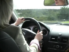 Любители, Подружка, Поцелуи, Лизание, Натуральные сиськи, На публике, Киски, Курящие