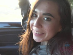 お尻, 指いじり, オーガズム, アウトドア, オマンコ, 剃毛, ガリガリ, 濡れ