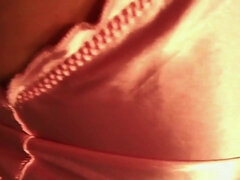 Amateur, Chica, Tetas grandes, Madres para coger, Satén, Medias largas, Tetas, Bajo la falda