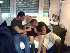 Enthousiasteling, Blond, Sperma in gezicht, Duits, Hardcore, Huisgemaakt, Mager, Tiener