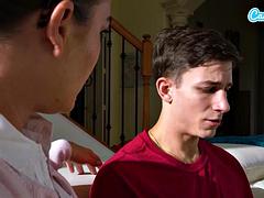 Grote lul, Grote mammen, Handbeurt, Hardcore, Gigantische lul, Zoon, Stiefmoeder, Tieten likken