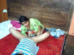 18 ans, Sucer une bite, Conversation vulgaire, Indienne, Masturbation, Maman, Serré, Vierge