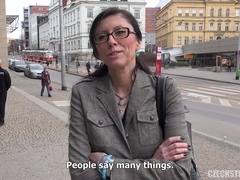 Braunhaarige, Tschechisch, Hardcore, Milf, Geld, Öffentlich