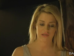 Schwarz, Blondine, Schwarz, Lesbisch, Büro, Muschi, Tätowierung, Spanner