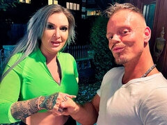 デカチン, デカパイ, バック, ハードコア, 淫乱熟女, ハメ撮り, タトゥー, オッパイの