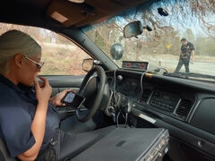 Enthousiasteling, Amerikaans, Pijpbeurt, Auto, Lul, Sperma in gezicht, Kut duiken, Uniformpje