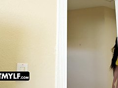 デカ尻, デカチン, フェラチオ, イく瞬間, 手コキする, 淫乱熟女, 叫ぶ, 義母