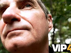 Schwarz, Braunhaarige, Auto, Gehörnter ehemann, Hd, Milf, Öffentlich, Strümpfe
