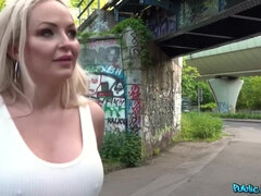 Arsch, Blondine, Britisch, Riesig, Reif, Milf, Öffentlich, Reiten