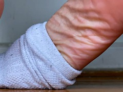 Ebony Giantess Removes Her Dirty Socks