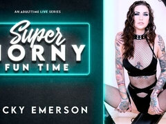 Geweldig, Pijpbeurt, Gapende, Brillen, Handbeurt, Alleen, Tieten likken, Webcamera