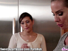 Arschlecken, Küssen, Lesbisch, Lecken, Milf, Orgasmus