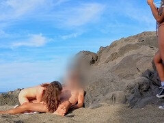 18, 捕まる, イく瞬間, 手コキする, オナニー, ティーン, 三人, オッパイの