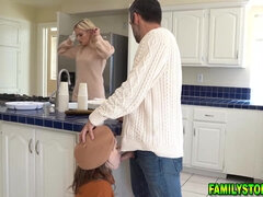 Grosse bite, Sucer une bite, Queue, Hard, Cuisine, Tabou, Adolescente, Nénés