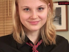 Leie, Blondine, Masturbation, Zierlich, Schulmädchen, Jungendliche (18+), Titten, Jungfrau