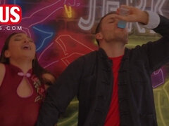 Любители, Большой член, Большие сиськи, Брюнетки, Игры, Оргазм, Вечеринка, Тугие