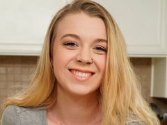 Blonde, Sucer une bite, Tir de sperme, Mignonne, Branlette thaïlandaise, Cuisine, Léchez, Dénudage
