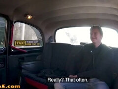 Cute euro cabbie pussyeaten before sideways sex on backseat