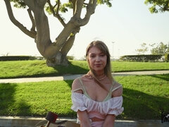 Classic Cars Make Leila Cove Horny