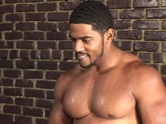 Morena, Corridas, Corridas faciales, Fetiche, Masturbación, Perforación, Chorro, Tatuaje