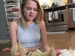 アメリカ人, ベビーシッター, 中国人, イく瞬間, 手コキする, オナニー, 小柄, ティーン