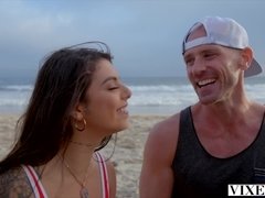 Sperma, Sperma shot, Diep in de keel, 1 man 2 vrouwen, Likken, Rijden, Anaal likken, Trio