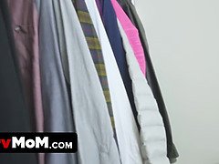 Grosser arsch, Geschnappt, Geile alte tussi, Spermaladung, Kehlenfick, Milf, Höschen, Stiefmutter