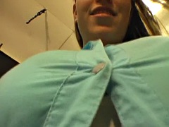 Tetas grandes, Rubia