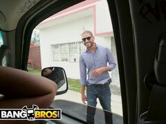 Tussi, Blasen, Auto, Paar, Hundestellung, Latina, Pornostars, Rasiert