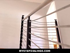 Gros cul, Grosse bite, Masturbation, Orgasme, Soeurs, Tabou, Adolescente, Nénés