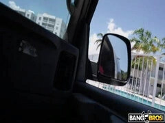 18 jaar, Enthousiasteling, Grote mammen, Bruinharig, Autobus, Sperma shot, Hd, Tiener