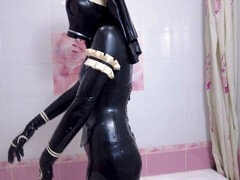 Aus dem arsch in den mund, Sadomasochismus, Puppe, Handschuhe, Handjob, Latex, Maske, Nonne
