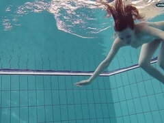 プール, オマンコ, ロシア人, ヤリマン, 一人, ティーン, 締まりの良い, 水中