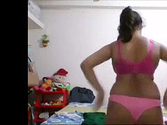 desi stunner getting nude and seducing on webcam