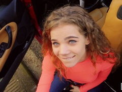 Incroyable, Sucer une bite, En levrette, Petite amie, Branlette thaïlandaise, De plein air, Rasée, Adolescente