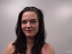 Grosse titten, Braunhaarige, Tschechisch, Frau, Hd, Solo