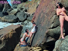 Amateur, Tetas grandes, Atrapados, Pareja, Corridas, Masturbación, Al aire libre, Voyeur