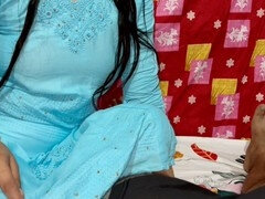 Asiatisch, Tante, Grosser schwanz, Blasen, Schmuddelige sprache, Selbstgemacht, Indisch, Muschi