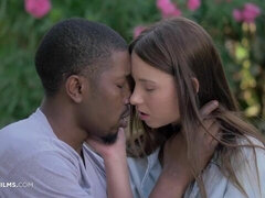 Anal, Negro, Mamada, Estilo perrito, Sexo duro, Interracial, Al aire libre, Afeitado