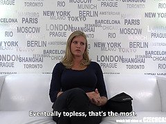 Natural D-tits Girl Will Make Your b. Stop