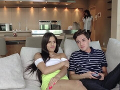 美女, フェラチオ, 茶髪の, バック, Hd, 淫乱熟女, ティーン, 三人