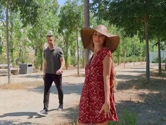 Alberto Blanco and Mary Popiense having sex in a public place
