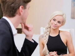 Blondine, Blasen, Hundestellung, Kleid, Erotisch, Rasiert, Strümpfe, Jungendliche (18+)