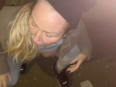 Любители, Британки, Семяизвержение, Сперма на лице, Милф, На природе, На публике, Шлюха