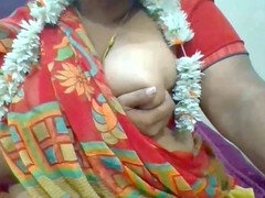 Sucio, Hablar sucio, Ama de casa, Indio, Tetas naturales, Pezones, Coño, Medias largas