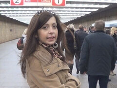 Salle de bains, Sucer une bite, Brunette brune, Compilation, Public, Chatte, Adolescente, Train