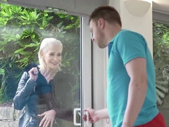 デカチン, フェラチオ, イく瞬間, お婆さん, 手コキする, 熟年