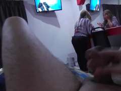 Tante, Homme nu et filles habillées, Tir de sperme, Exhib, Hd, Masturbation